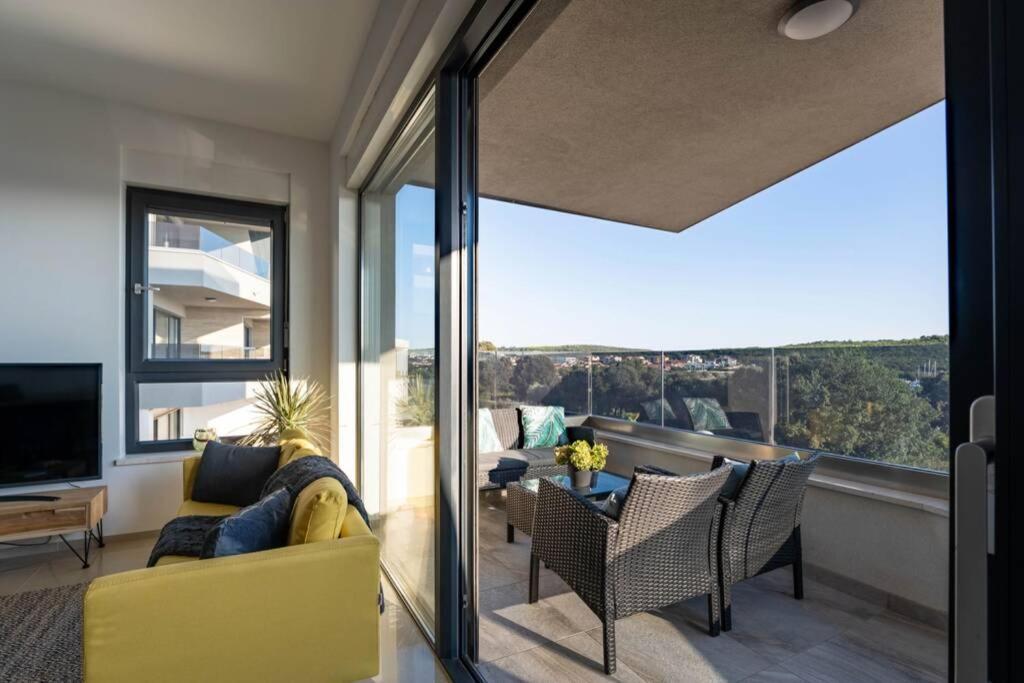 Apartment Emarin Banjole Exterior photo
