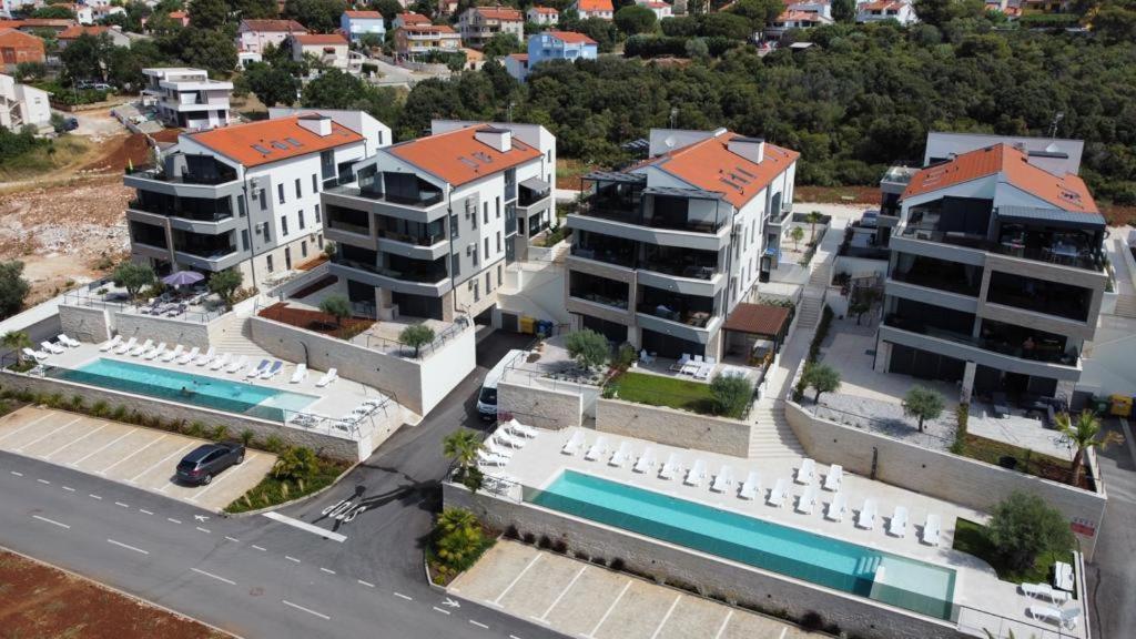 Apartment Emarin Banjole Exterior photo